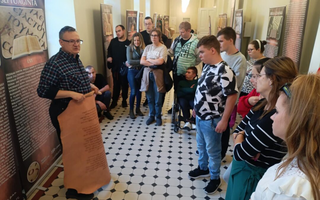 Wystawa Biblii i historii piśmiennictwa